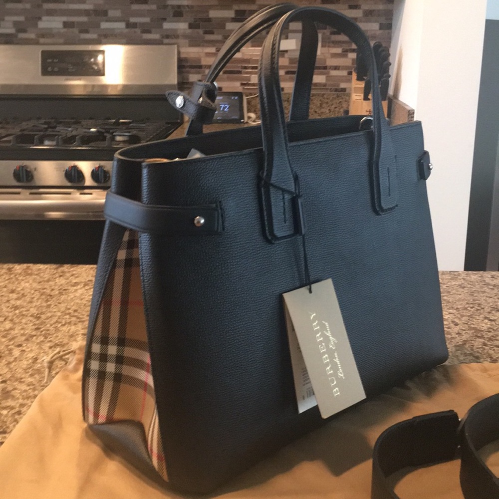 NWT Burberry Med Banner